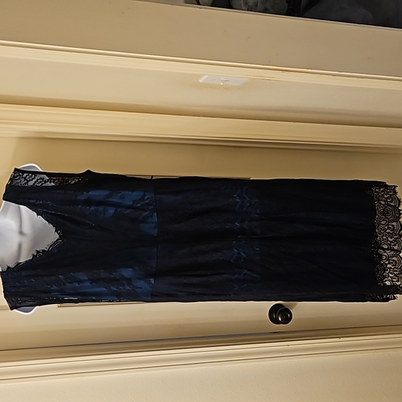 Dress semi formal - Picture 2 of 2